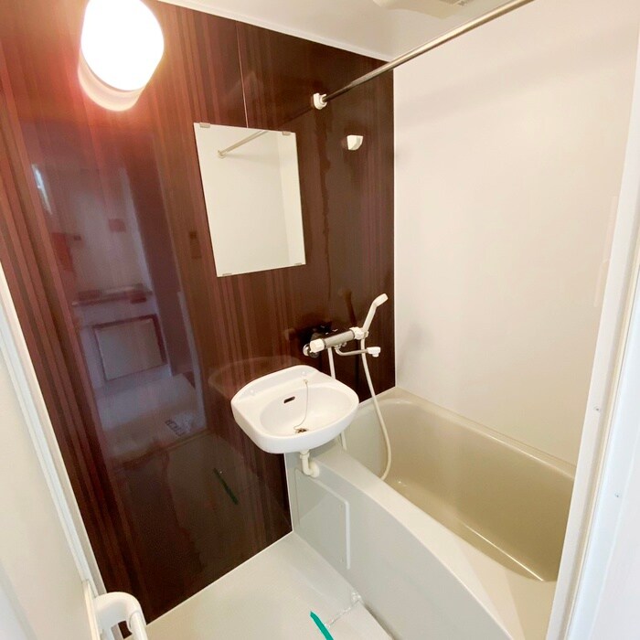 物件内観写真10　(バス／シャワールーム等)