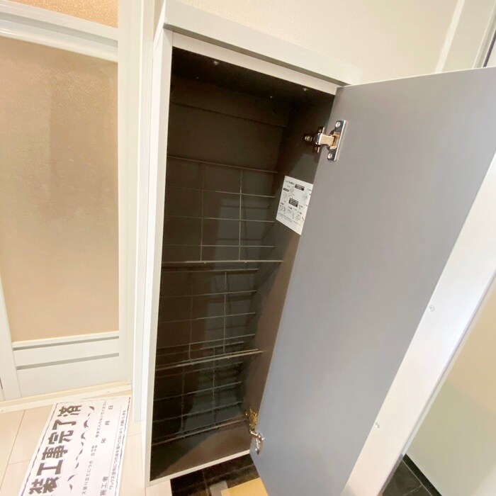 物件内観写真15　(靴箱)