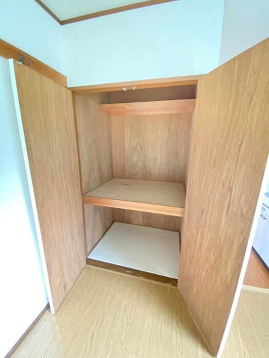 物件内観写真18　(収納)