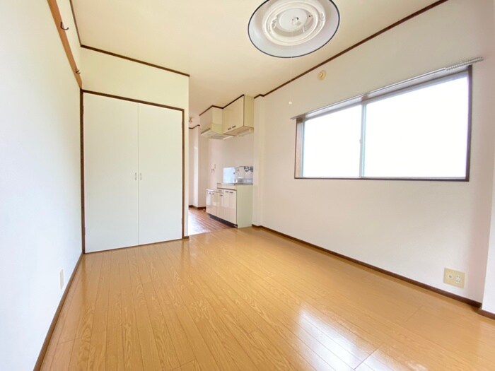 物件内観写真19　(居室)