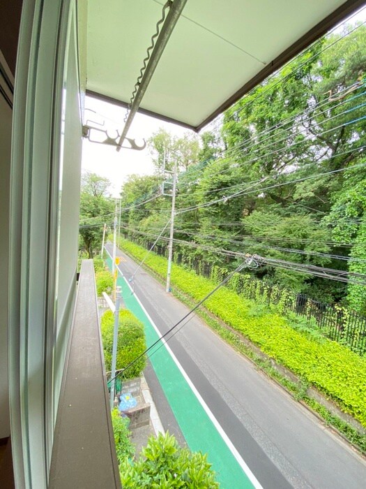 物件内観写真22　(室内からの展望)