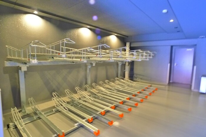 物件外観写真5　(駐輪場)