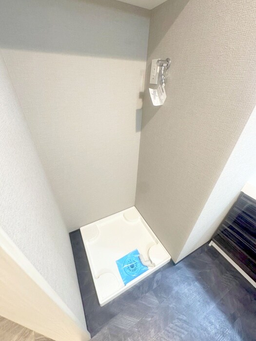 物件内観写真12　(洗濯機置場)