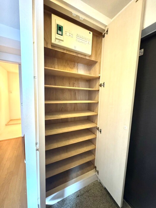 物件内観写真16　(靴箱)