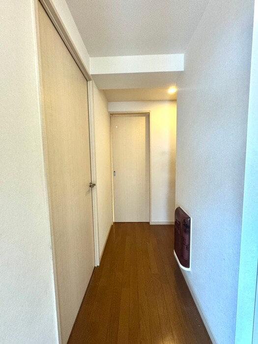 物件内観写真17　(廊下)
