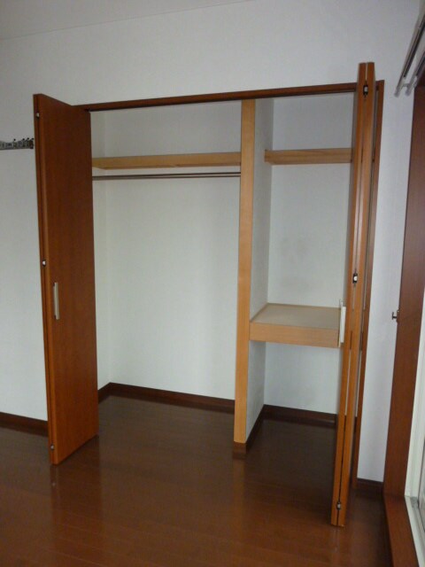 物件内観写真8　(収納)