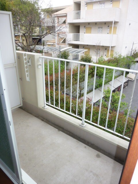 物件内観写真16　(室内からの展望)