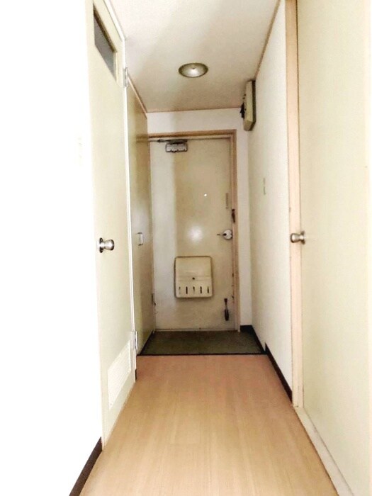 物件内観写真21　(廊下)