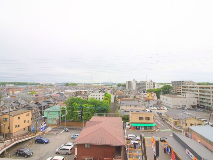 物件内観写真16　(室内からの展望)