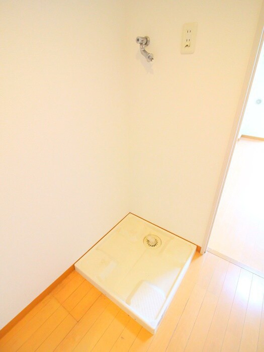 物件内観写真21　(洗濯機置場)