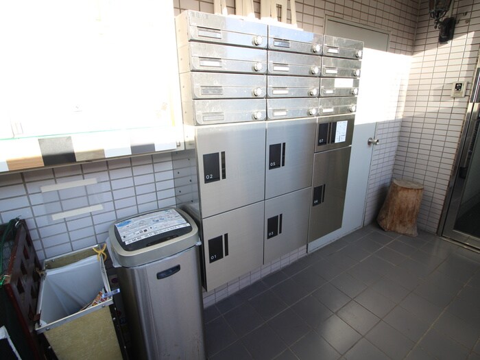 物件外観写真4　(建物設備)