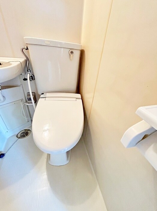 物件内観写真13　(トイレ)