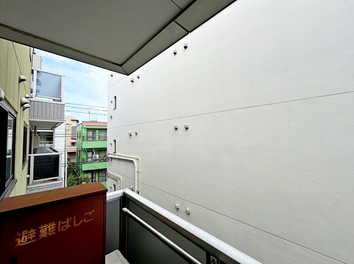 物件内観写真16　(室内からの展望)