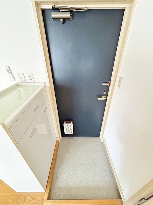 物件内観写真17　(玄関)