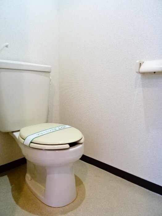 物件内観写真15　(トイレ)