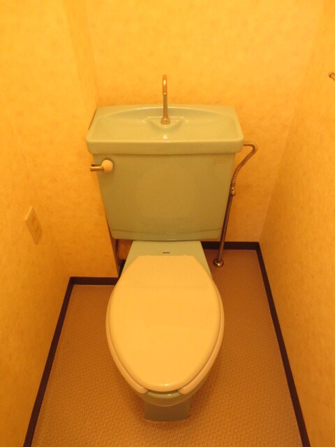 物件内観写真14　(トイレ)