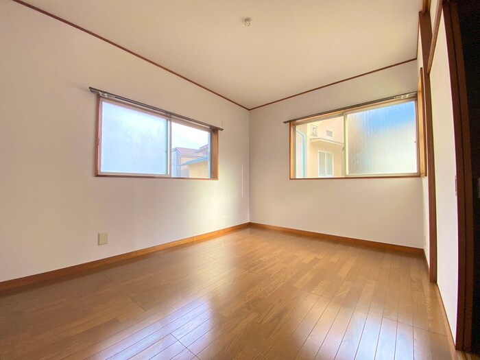 物件内観写真9　(居室)