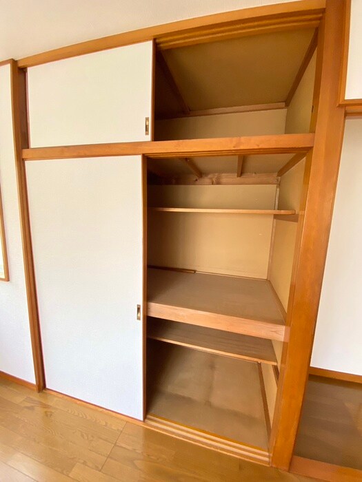 物件内観写真15　(収納)