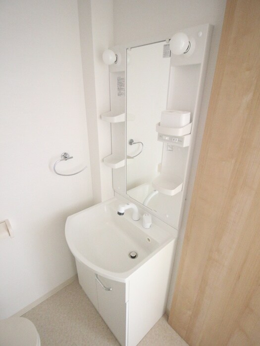 物件内観写真12　(洗面)