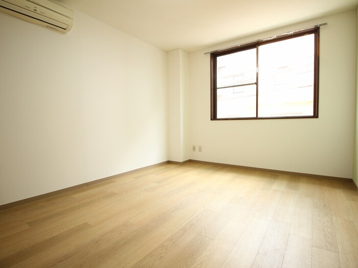 物件内観写真14　(居室)