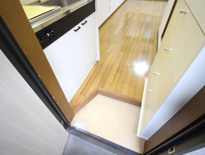 物件内観写真22　(玄関)