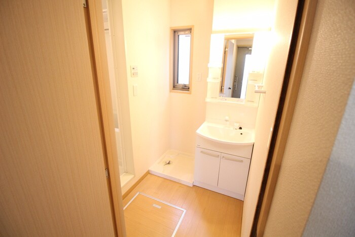 物件内観写真13　(洗面)