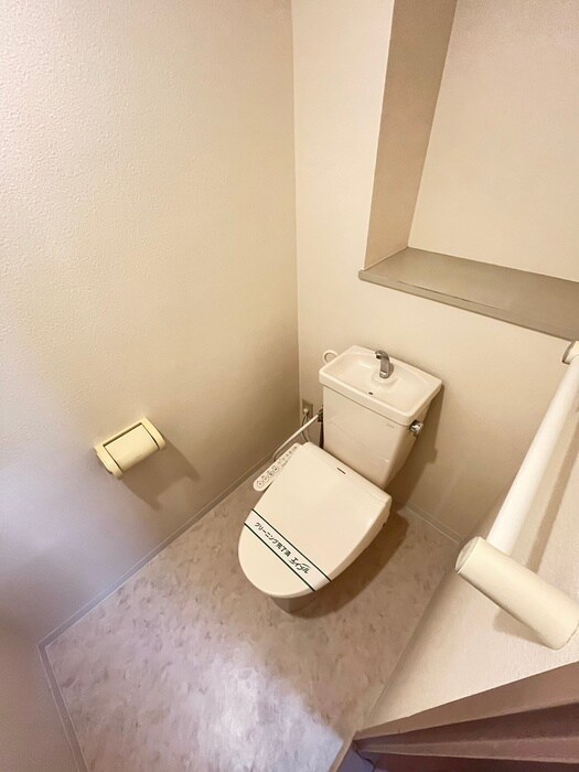 物件内観写真13　(トイレ)