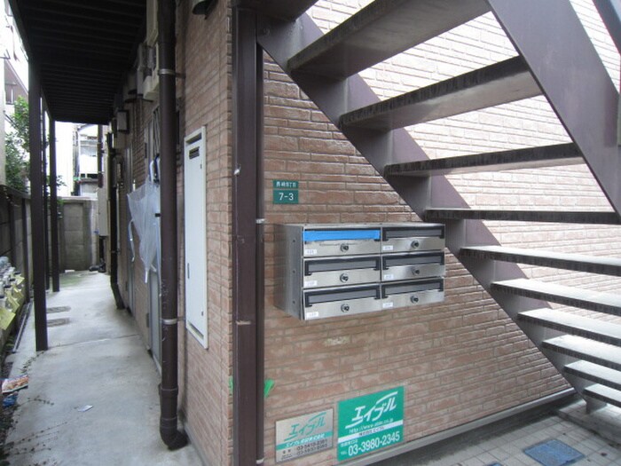 物件外観写真6　(エントランス部分)