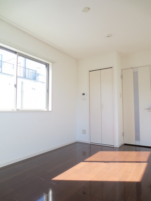 物件内観写真10　(収納)