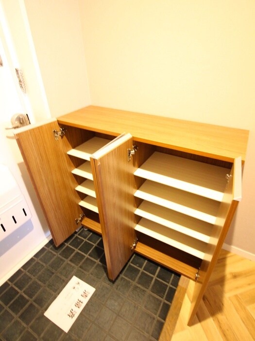 物件内観写真14　(靴箱)