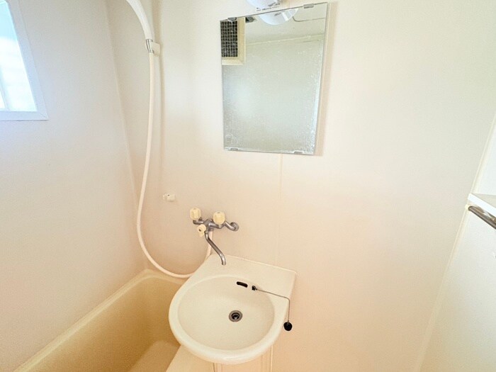 物件内観写真12　(洗面)