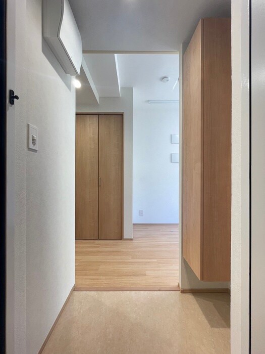 物件内観写真9　(玄関)