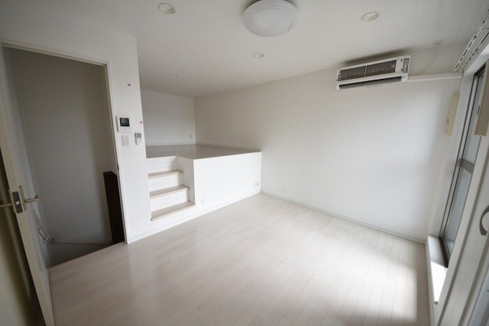 物件内観写真10　(居室)