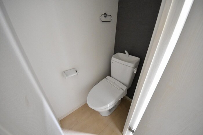 物件内観写真14　(トイレ)