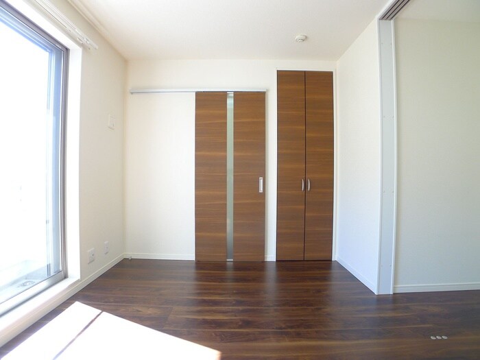 物件内観写真12　(居室)