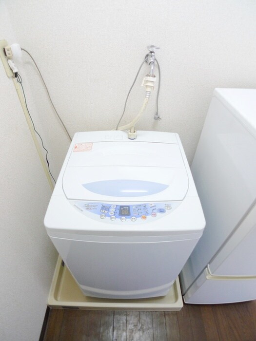 物件内観写真11　(洗濯機置場)