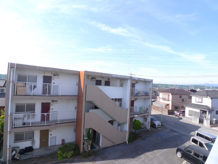 物件内観写真17　(室内からの展望)