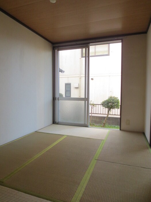 物件内観写真14　(居室)