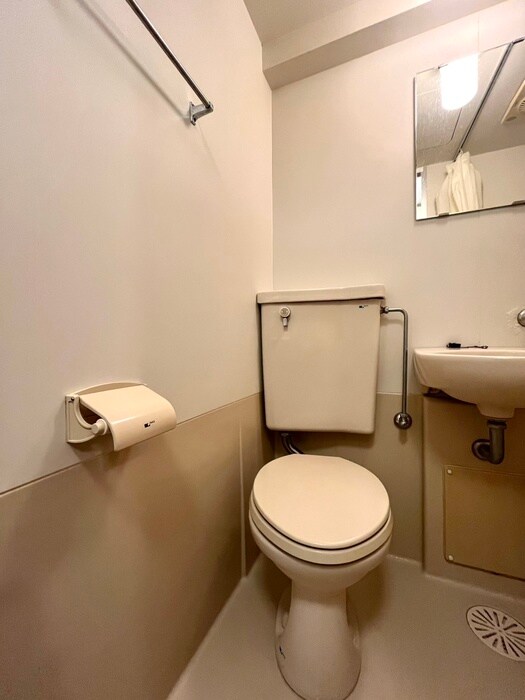 物件内観写真12　(トイレ)