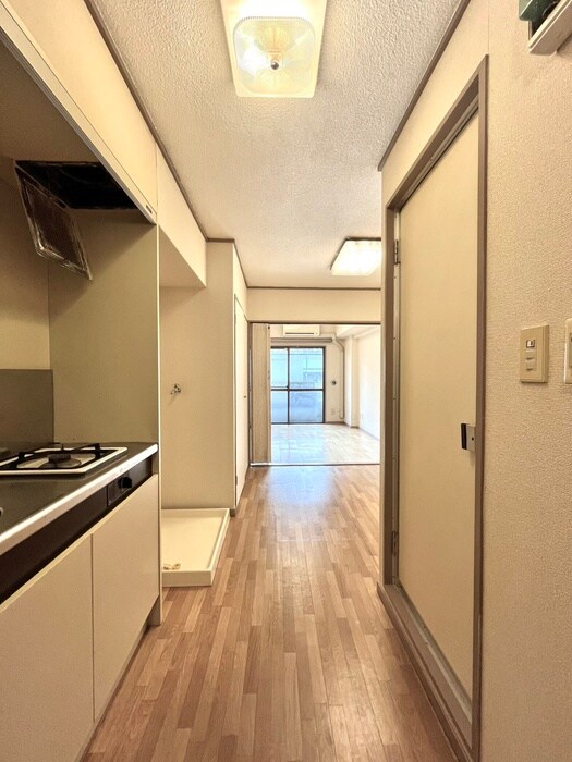 物件内観写真17　(廊下)