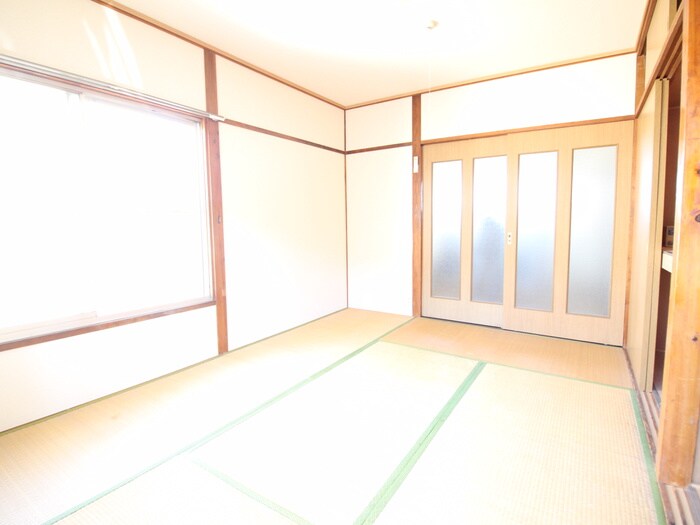 物件内観写真10　(居室)