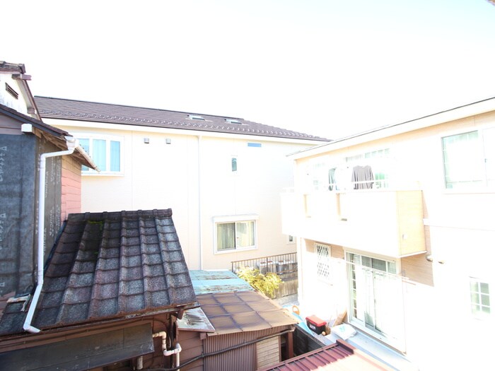 物件内観写真16　(室内からの展望)