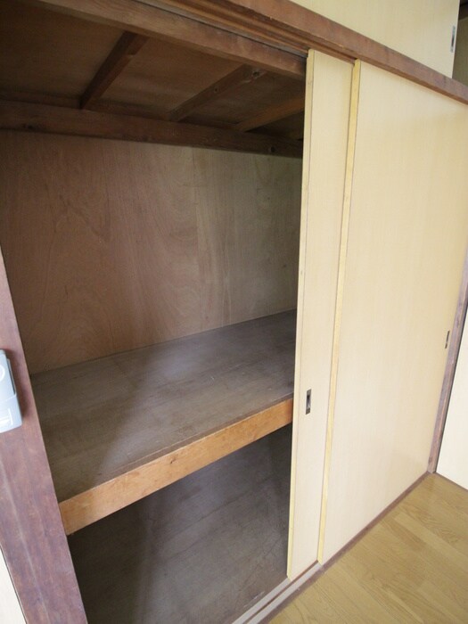 物件内観写真12　(収納)