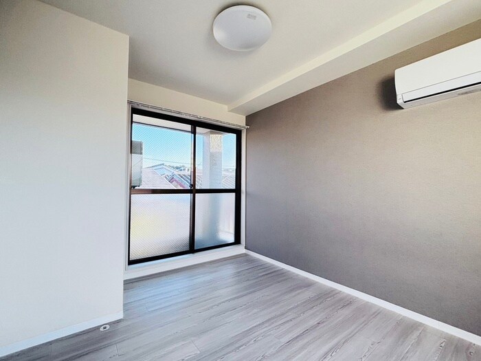 物件内観写真8　(居室)