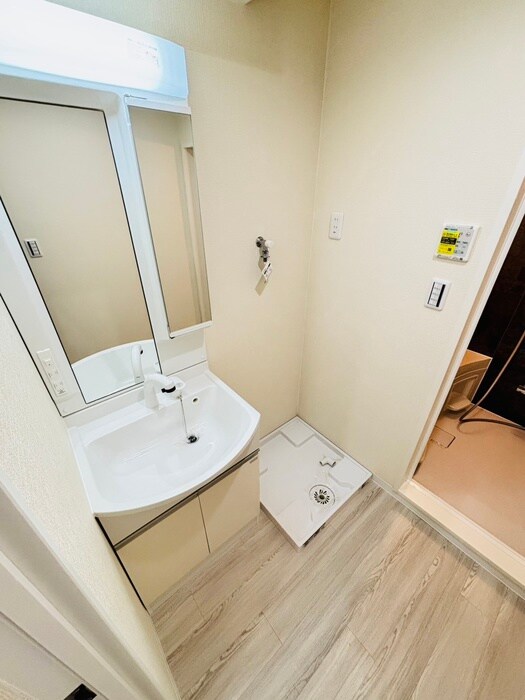 物件内観写真12　(洗面)