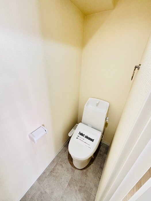 物件内観写真13　(トイレ)