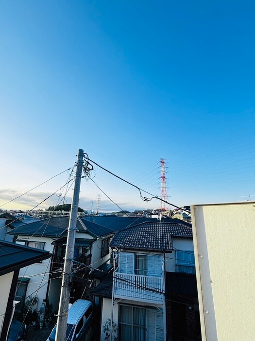 物件内観写真18　(室内からの展望)