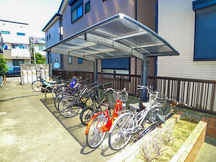 物件外観写真5　(駐輪場)