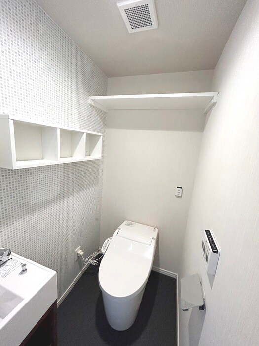 物件内観写真11　(トイレ)