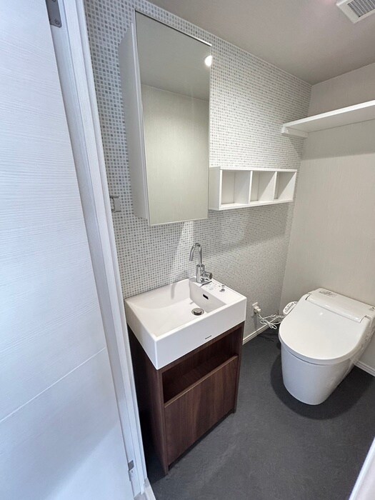 物件内観写真12　(洗面)